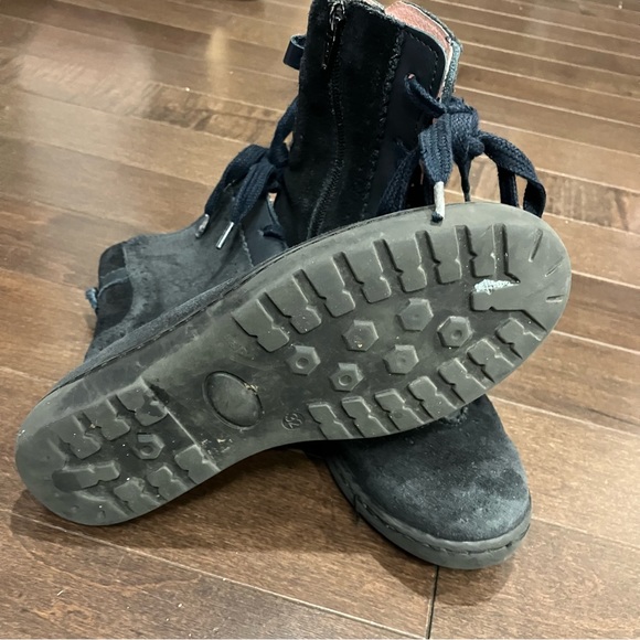 Size 32 girls suede boots - Picture 4 of 4